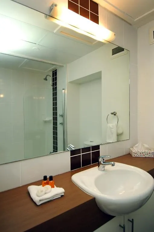 **** Appart hôtel Aquarius On The Beach Townsville Australie