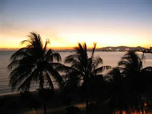 Aquarius On The Beach Townsville Appart hôtel